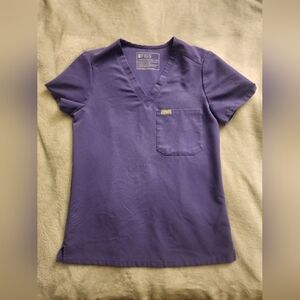 FIGS Catarina One-Pocket Scrub Top